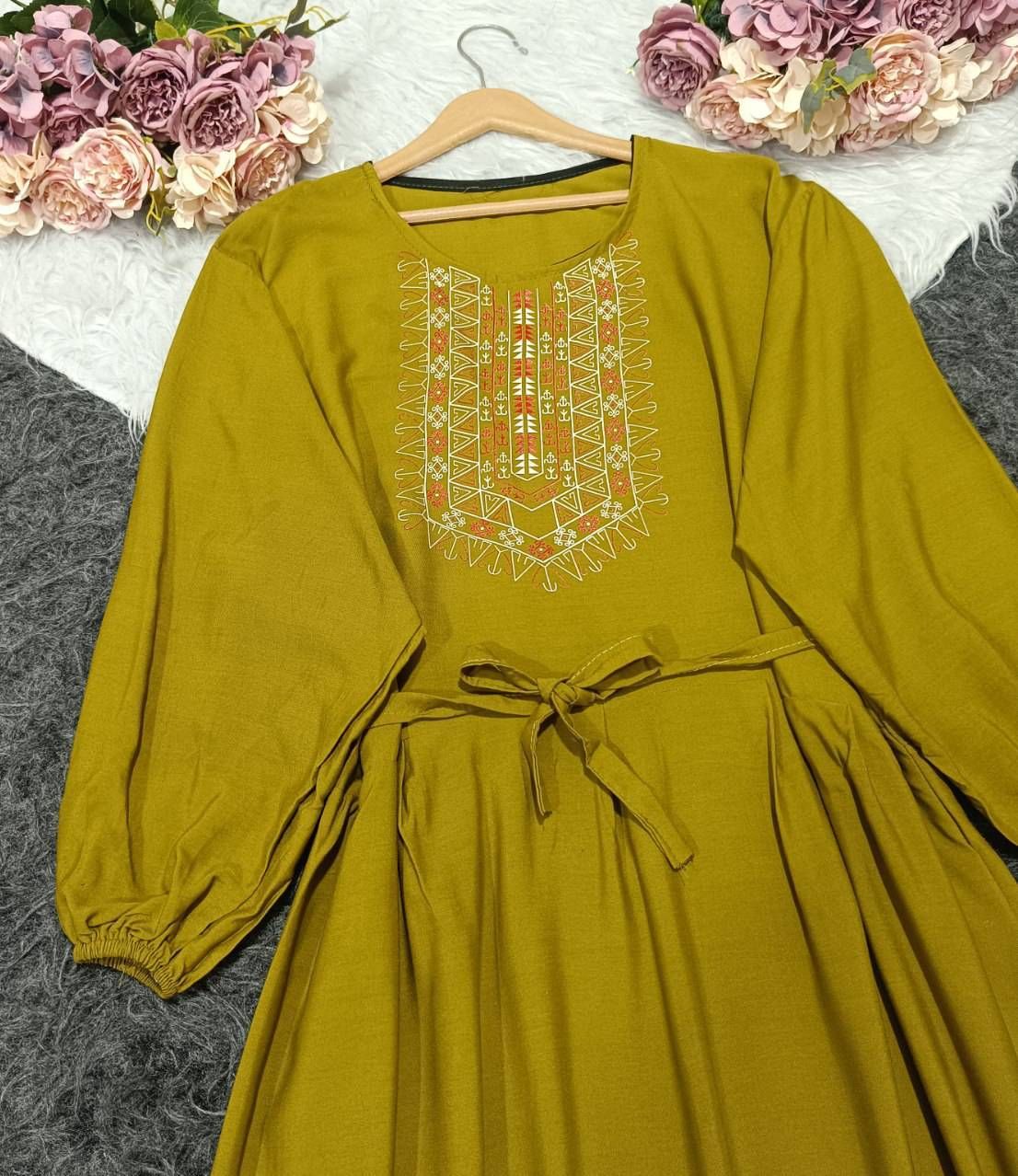 پیراهن ساحلی نخی